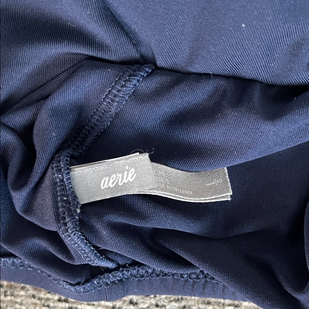 Aerie Navy Scoop Sports Bra Top - Picture 2 of 3